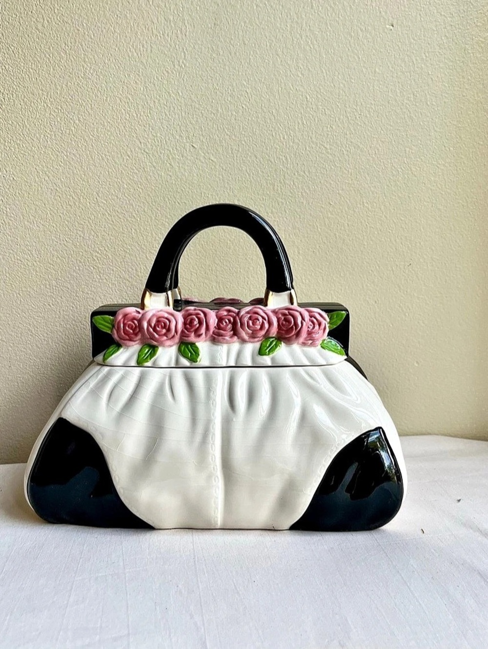 Vintage Ceramic Cookie Jar in Shape of Floral Handle Bag White & Black